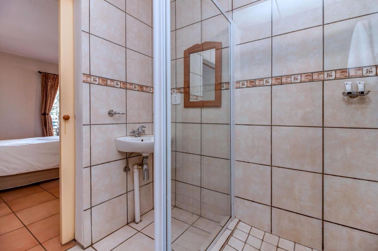 Dalberry Guest House Йоханесбург Екстериор снимка